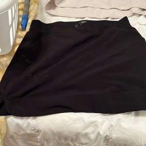Women’s black skort xl